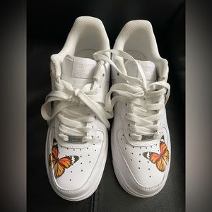 Butterfly Air Force 1’s